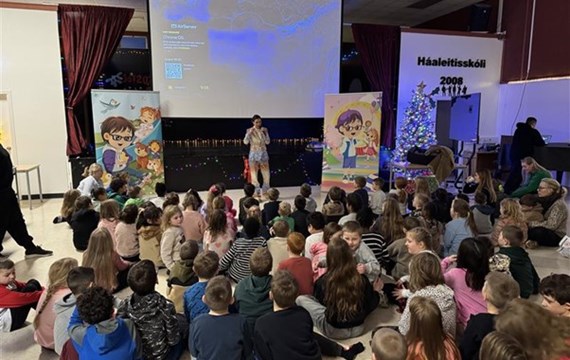 Söngkonan og rithöfundurinn Birgitta Haukdal heimsótti nemendur