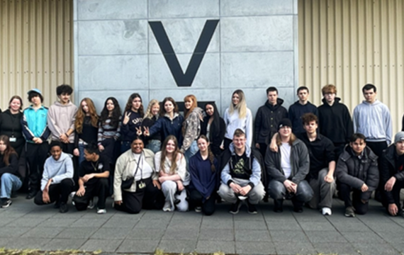 10. bekkur heimsótti Verne Global