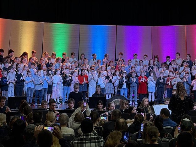 Tónleikar í Hljómahöll